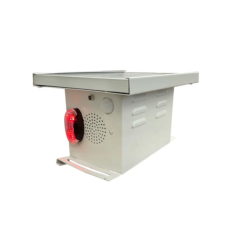 120dB Ultrasonic Sound Waves B - Solar Bird Scarer のレビューと価格